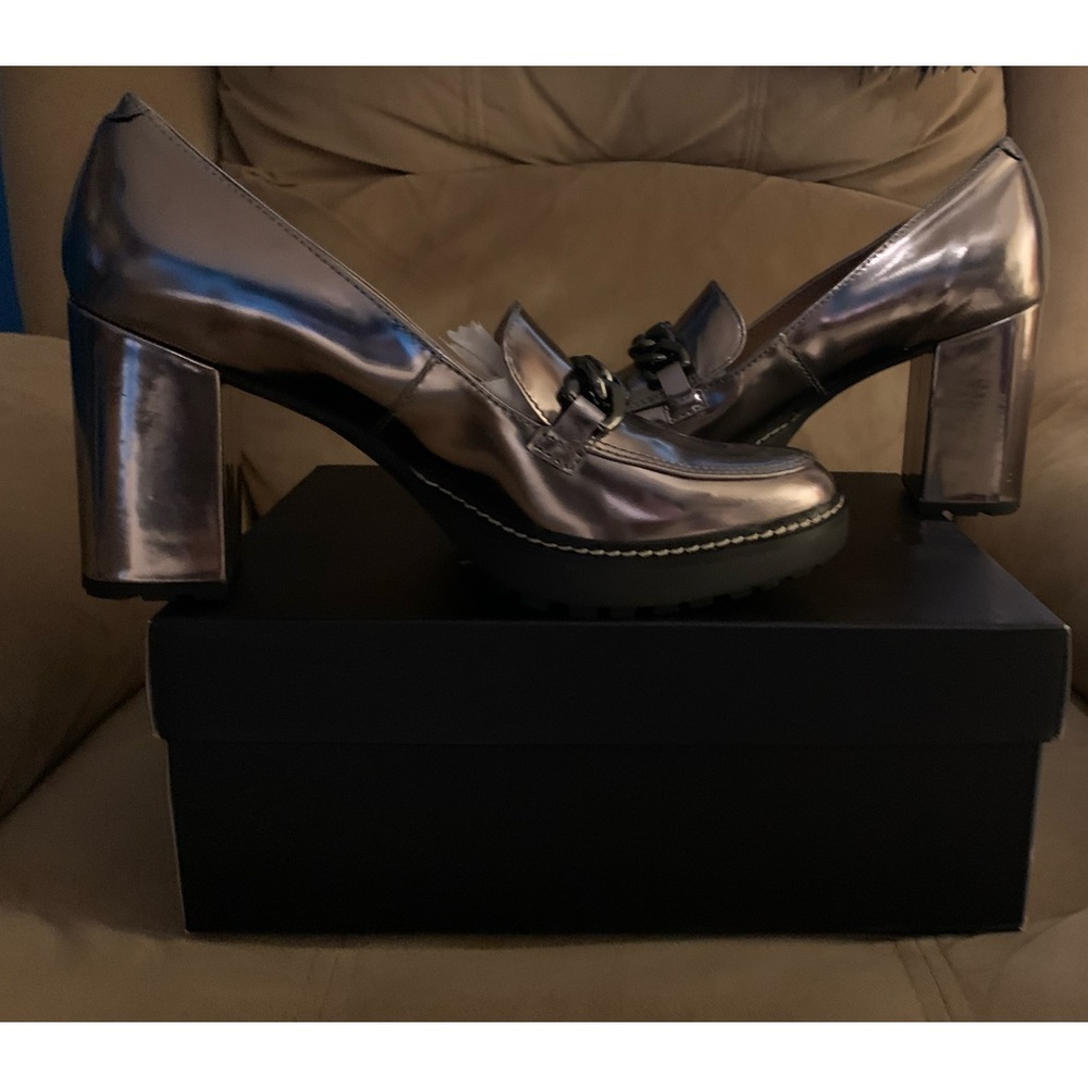 Naturalizer Callie-Moc, Pewter Leather Brand New in box